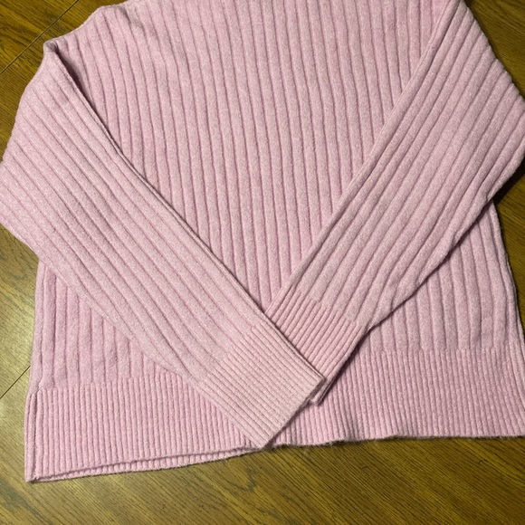 Sophie Rue Women’s Sweater - Picture 7 of 7